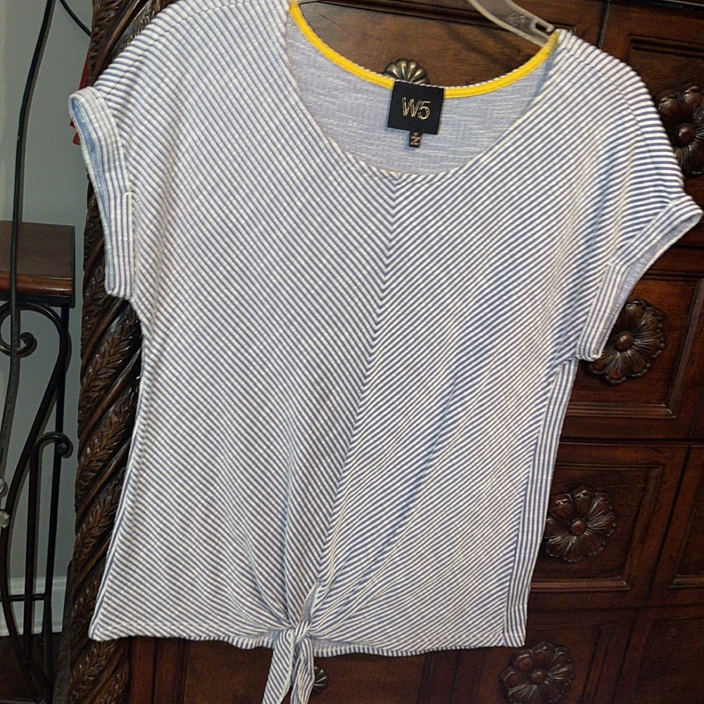 Anthropologie W5 top 3/20$ Short sleeve Top Size Small      🍭 3 for 20$